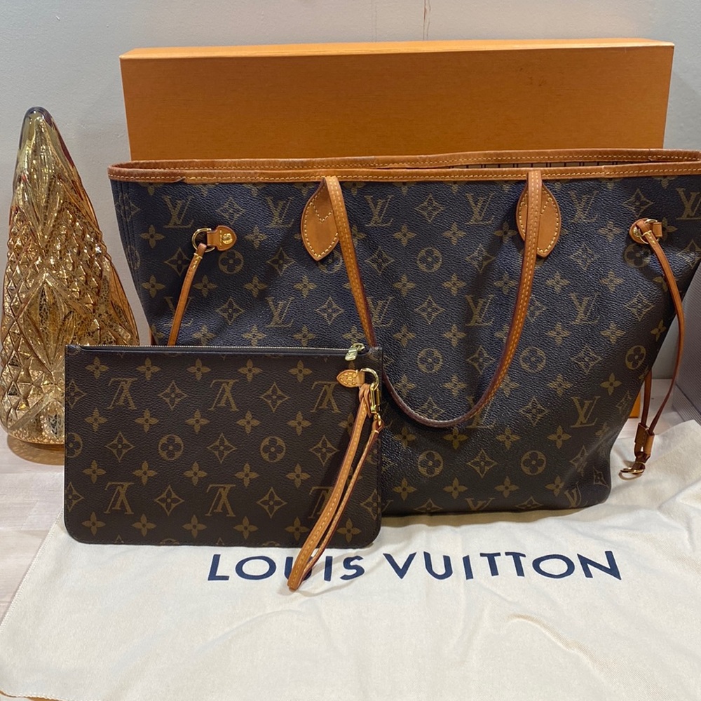 Louis Vuitton Neverfull MM tote